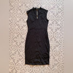 Simple, black body con dress